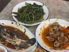 -四川小胡子海鲜(丁村万人海鲜广场店)