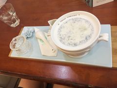 -燕庭·纯燕窝·甜品下午茶(南京西路店)