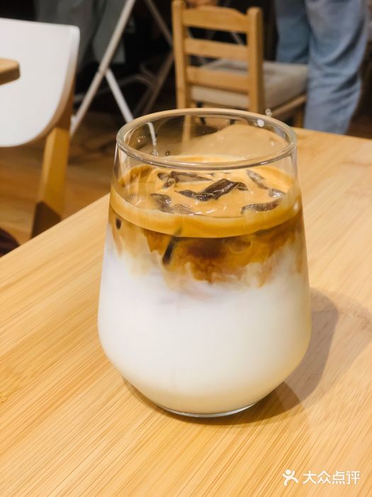 C.Y Cafe椰乳拿铁图片