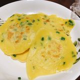 图四，昨晚包饺子包到12点半，终于把一脸盆的肉包完了