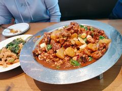 -俭寨大盘鸡·手抓肉·烧烤新疆菜(乌苏路店)