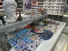 -GOOMI久米眼镜·蔡司·依视路·明月官方授权店(龙德紫金店)