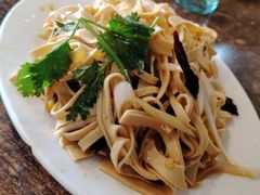 -韩风烤牛肉冷面店