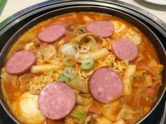 -三清洞摩西韩式年糕火锅(威高广场店)