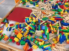 -斯坦星球AI编程·机器人科创·科学实验·信奥·思维·STEM·乐高·竞赛考级(长宁虹桥大融城荟聚中心)