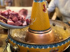 -毛辣果·贵州红酸汤牛肉火锅(西单店)