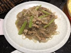 黑猪五花炒粉丝-猪啊牛呀羊啊铜盘烤肉(正大广场店)