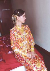 -艾米丽婚纱礼服