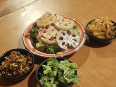 -矮子粉店1985·长沙米粉(湘春路店)