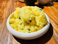 老奶洋芋-云海肴·汽锅鸡·云南代表菜(美罗城店)