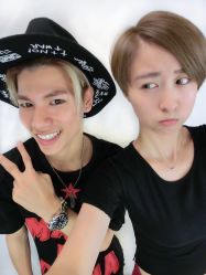 iphone_upload_pic-HIPSTER形象设计