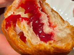 -VERIE BAKEHOUSE