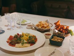 -Mogul Eatery·大亨餐酒馆