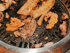 -黑金·寻焰自助百汇·烤肉·火锅(中街店)