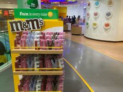 -m豆巧克力世界(上海世茂广场店)