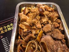 -卤煮老北京酱肉馆