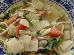 -撒拉人家.酸菜牦牛肉火锅