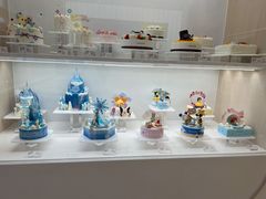 面包甜点陈列柜-好利来(第五郡店)