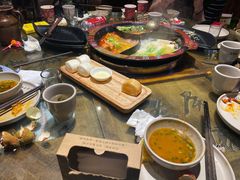 -老房老舍重庆火锅(假日城市店)