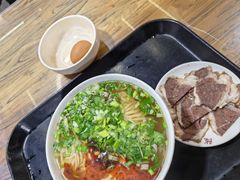 -陇上全荟兰州传统牛肉面(延吉路店)