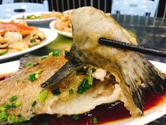清蒸海鱼-七鲜渔港美食餐厅(巽寮湾海景店)
