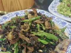 -聚八方土菜馆(余松路店)