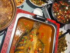 -湘西小馆(滨河路店)