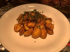 -广州天河希尔顿酒店