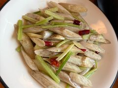 -莲餐厅·湖北菜·潜江小龙虾店(愚园路店)