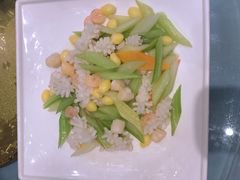 -天外天美食广场(哈尔滨路店)