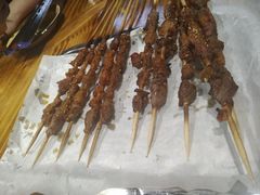 -马路牙子地桌烤肉(工体店)