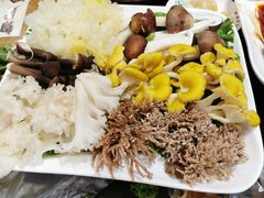 -小背篓菌汤火锅(济阳店)