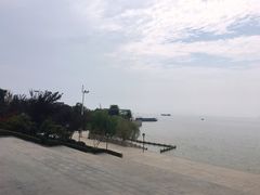 -巴陵广场