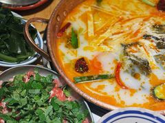 -洱火云南酸菜牛肉火锅(石景山当代商城店)