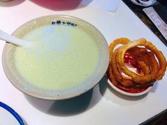 豆汁焦圈-大海碗·京菜炸酱面(雍和宫店)