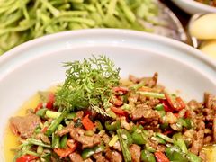 -老滇山寨•云南特色菜•地方菜•民族风情歌舞表演(金碧店)