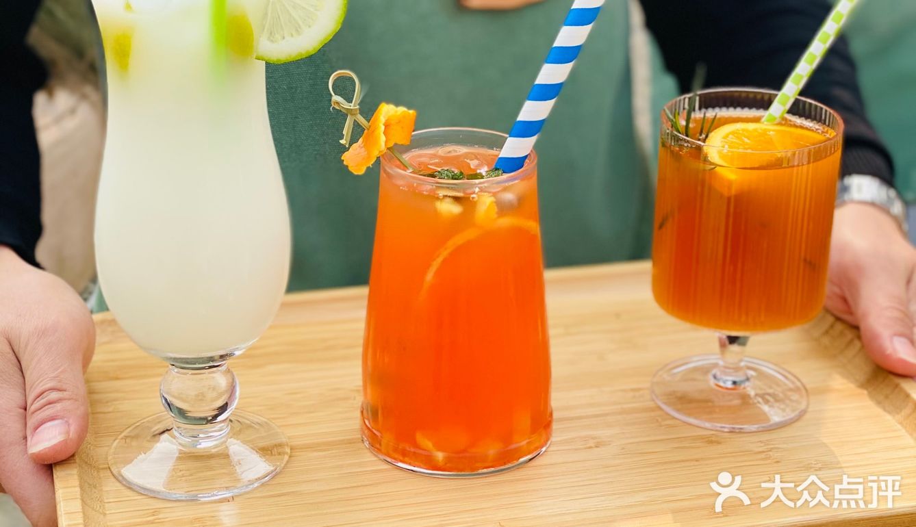 立春来鲟也万事屋，愿新年万事如意