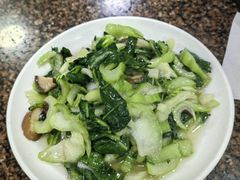 香菇青菜-张一品食府