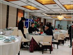 -老六饭店(翠通路店)