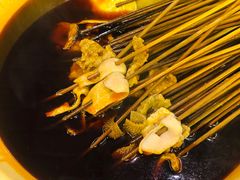 -拈签一笑黄牛肉辣卤串串