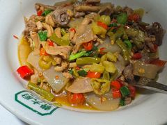 -费大厨辣椒炒肉(高铁吾悦广场店)