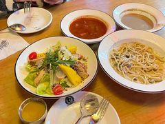 芒果烤鸡藜麦沙拉-MR.ROCKY洛奇先生RESTAURANT&BAR(宝安壹方城店)