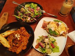 -The Daily Fix Cafe