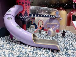 -meland club亲子乐园·派对·餐厅(武汉新天地北馆·华中旗舰店)