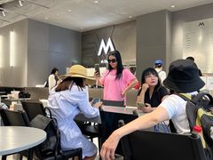 -M Stand(成都COSMO店)