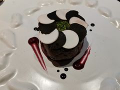 牛里脊肉配甜菜根-AZUL by FUEL蓝色·法式酒馆(琶醍店)