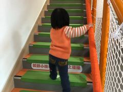 -小门牙好性格托育(北外滩中心)