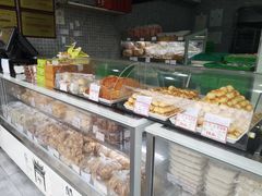 面包甜点陈列柜-闻酥园(水碾河路店)