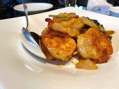 黑蒜大千虾球-北京四季酒店·采逸轩