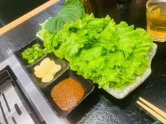 -臻牛烤肉